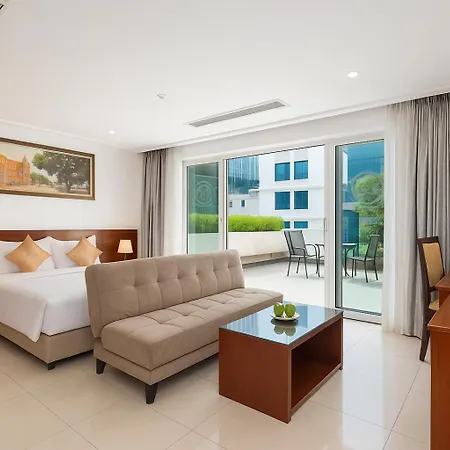 White Lotus Hotel Saigon-3