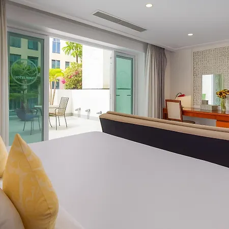 White Lotus Hotel Saigon-2